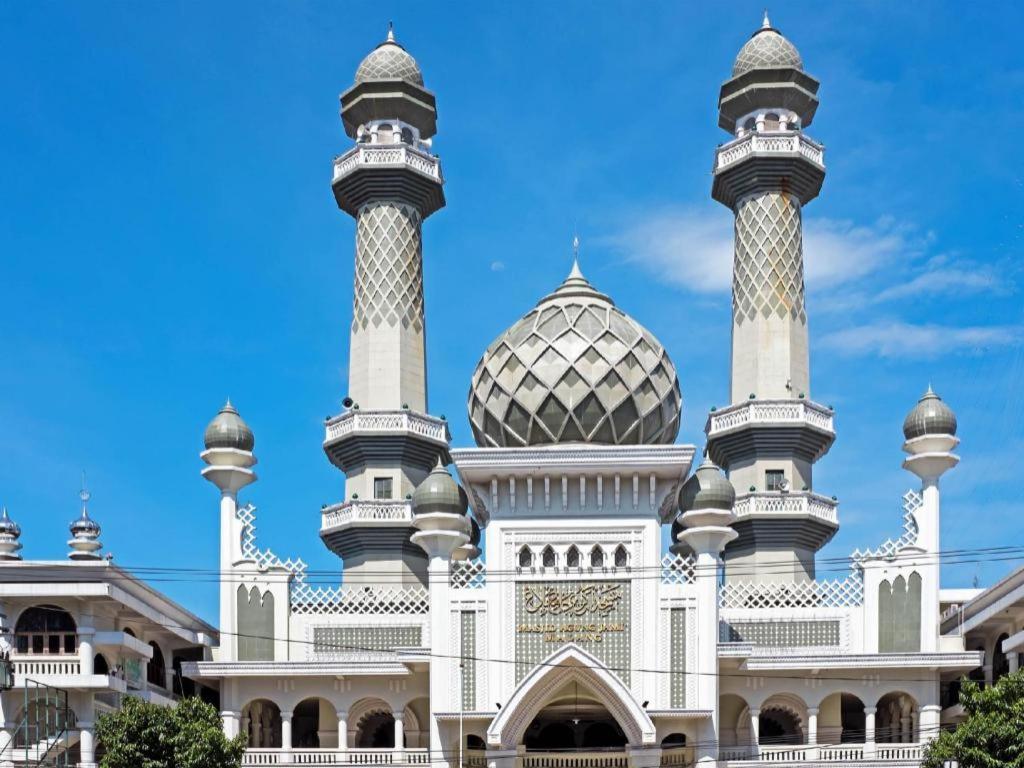 โรงแรมซันโตซา มะลัง ภายนอก รูปภาพ